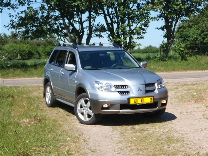 Mitsubishi Outlander Intense billede 1