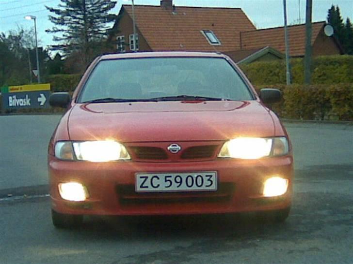 Nissan Almera billede 3