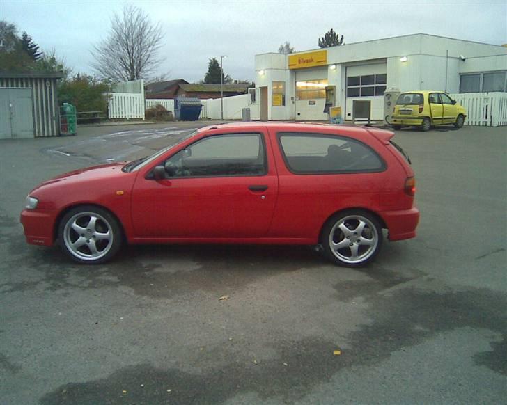 Nissan Almera billede 8