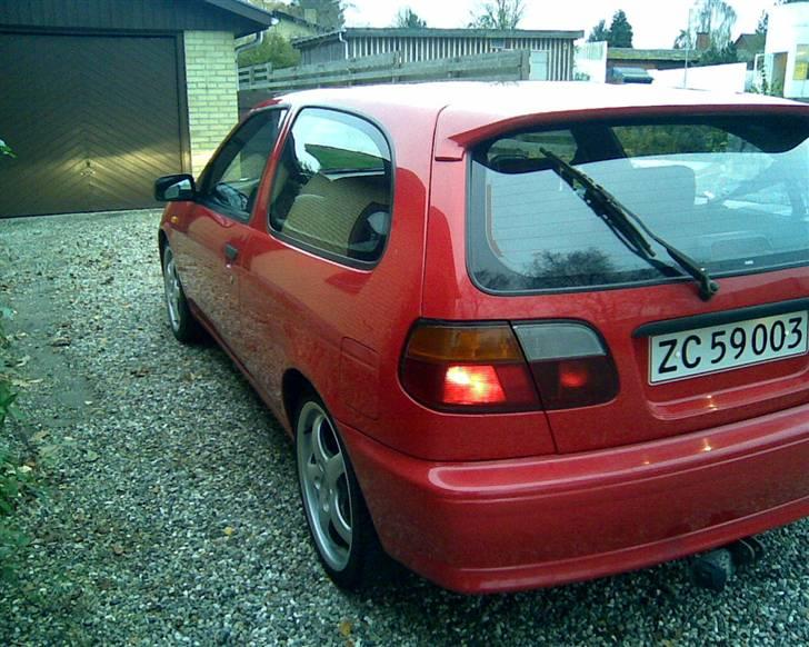 Nissan Almera billede 9