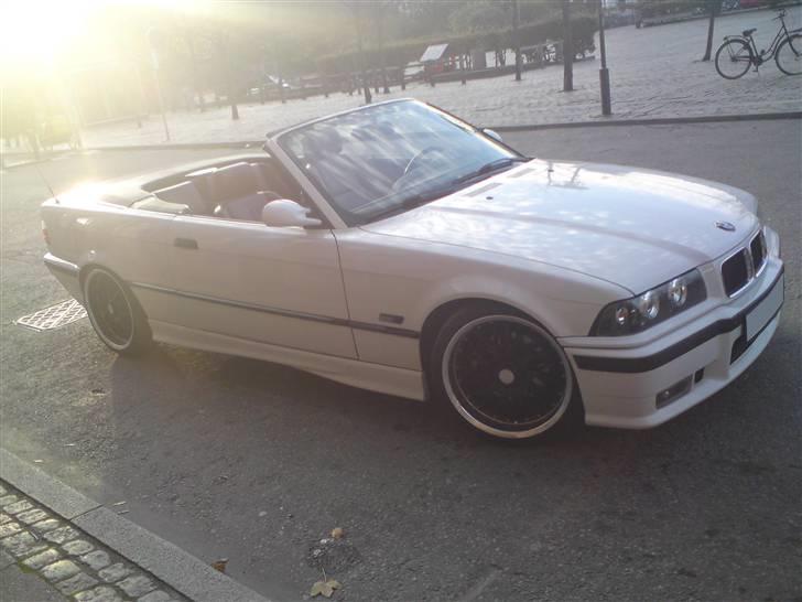 BMW 325IA Cabriolet billede 2