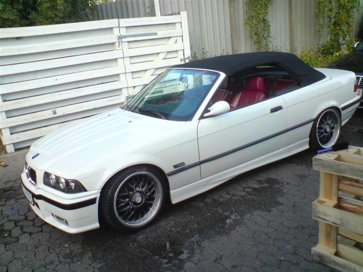 BMW 325IA Cabriolet - Lidt fælgrens  på fælgen billede 10