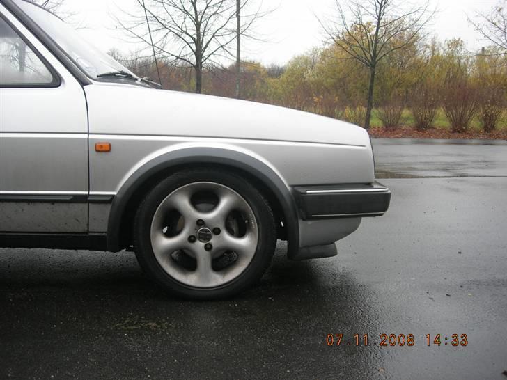 VW GOLF 2 TD - SOLGT - billede 1