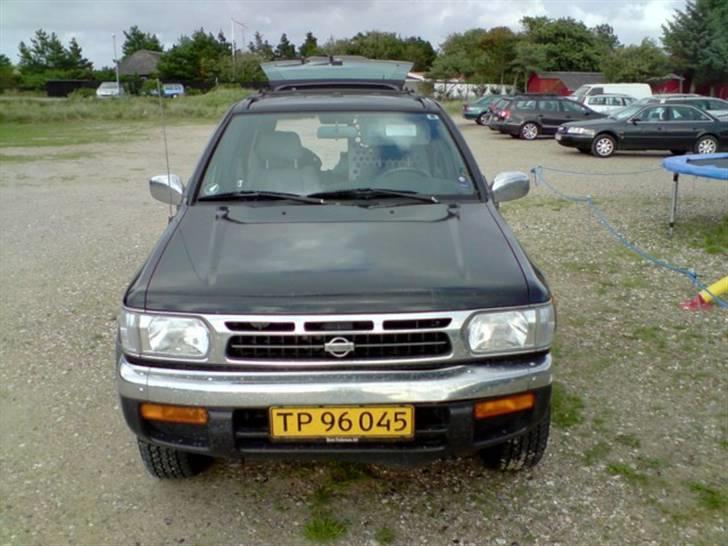 Nissan Pathfinder SE 3.3L SOLGT> billede 2