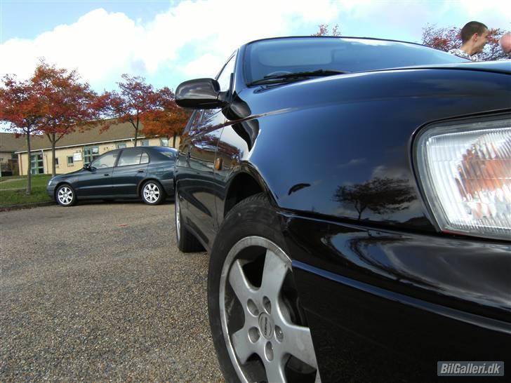 Toyota Carina Totalskadet :( billede 3