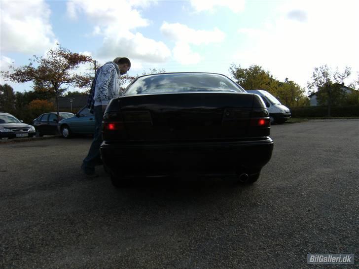 Toyota Carina Totalskadet :( billede 4