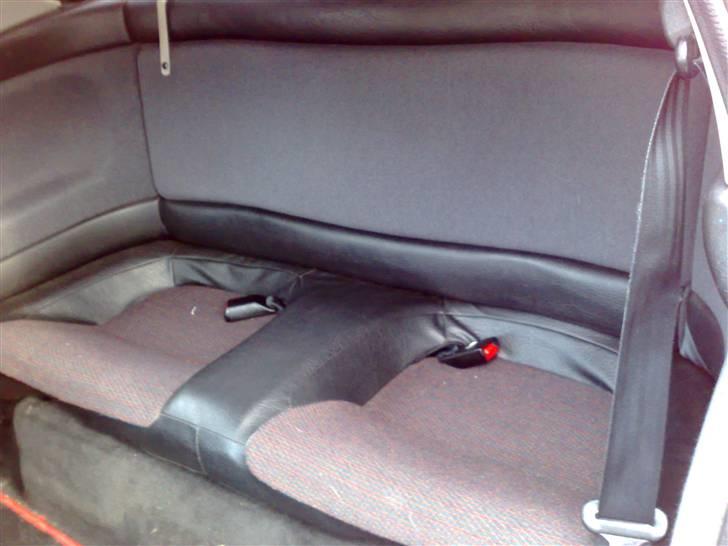 Mazda Mx-3 - bag sæder de grimme  billede 8