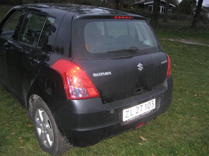 Suzuki swift *solgt* billede 2