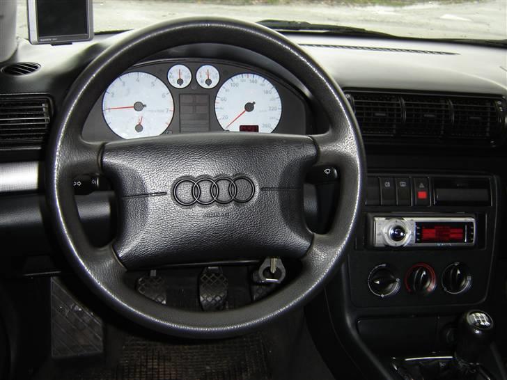 Audi A4 1,6 Solgt billede 7