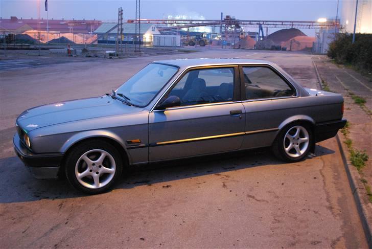 BMW E30 320i Solgt. billede 6
