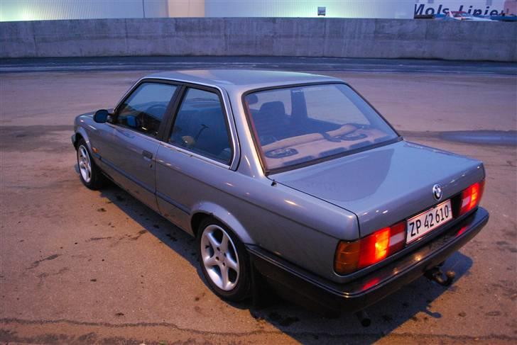 BMW E30 320i Solgt. billede 7