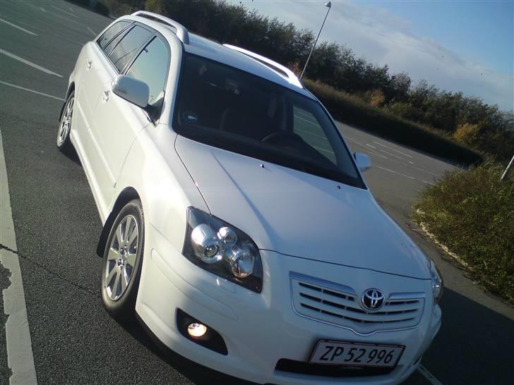 Toyota Avensis Sol Plus Special billede 1