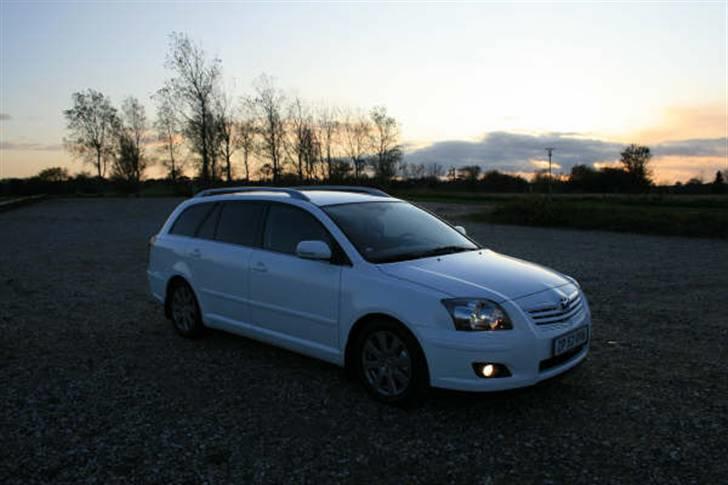 Toyota Avensis Sol Plus Special billede 6