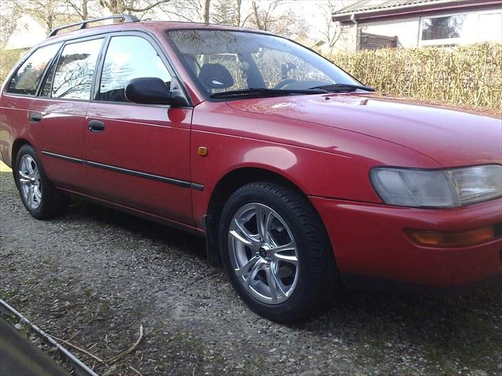 Toyota Corolla St.car (Solgt) - Rolla´en med sine nye alusutter. billede 1