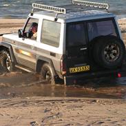 Toyota land cruiser lj 70  SOLGT