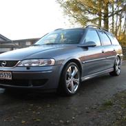 Opel Vectra b 2,6 v6 bytte