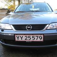 Opel Vectra b 2,6 v6 bytte