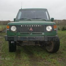 Mitsubishi pajero 2,5 td SOLGT