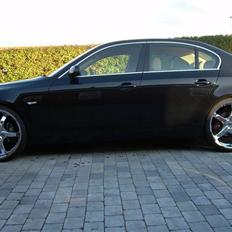 BMW E60  530i  22" SOLGT
