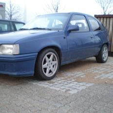 Opel kadett e 