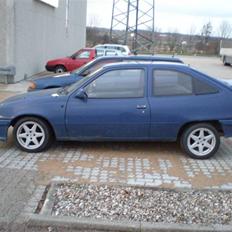 Opel kadett e 