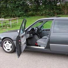 Mercedes Benz 300 dt SOLGT