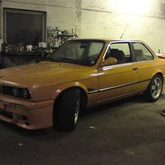 BMW 325i  SOLGT