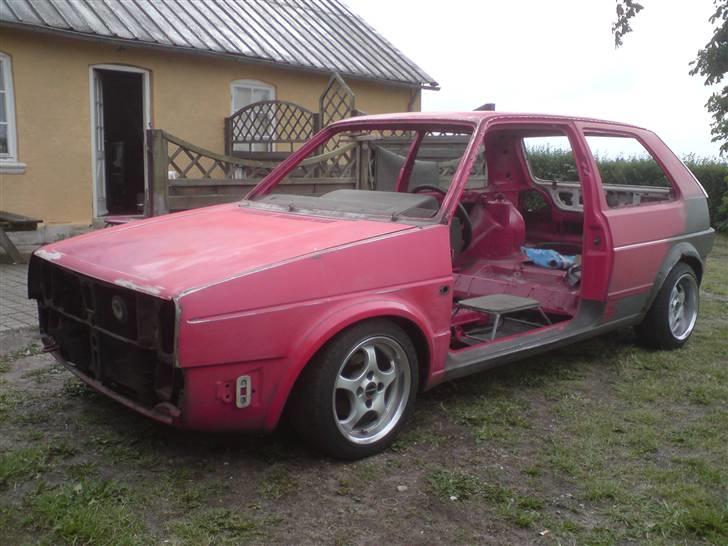 VW golf 2 d  SOLGT - der er lidt afbejde billede 3