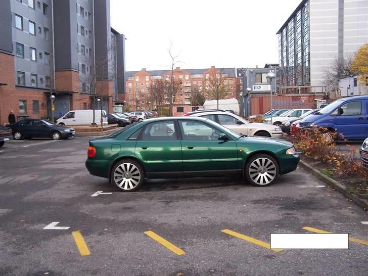 Audi A4 1,8  SOLGT billede 8