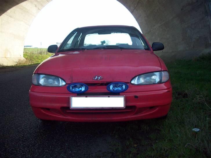 Hyundai accent *solgt* billede 7