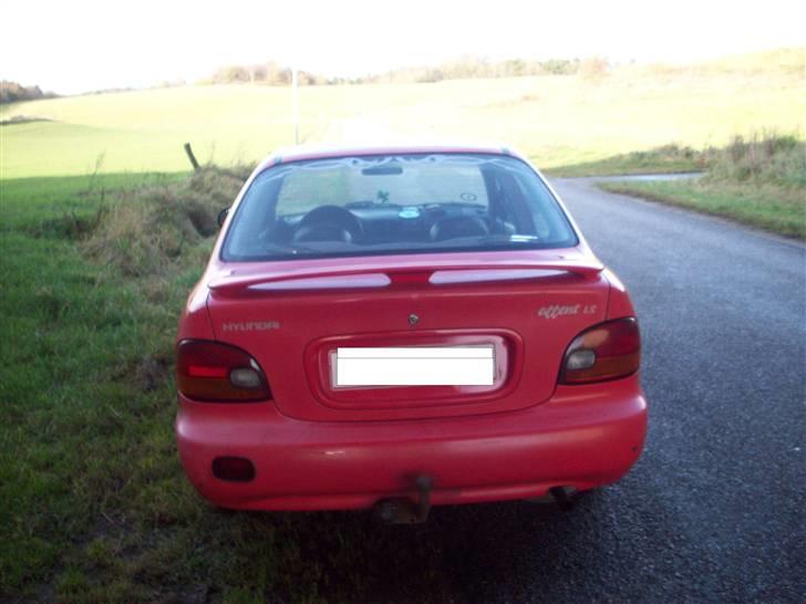 Hyundai accent *solgt* billede 11