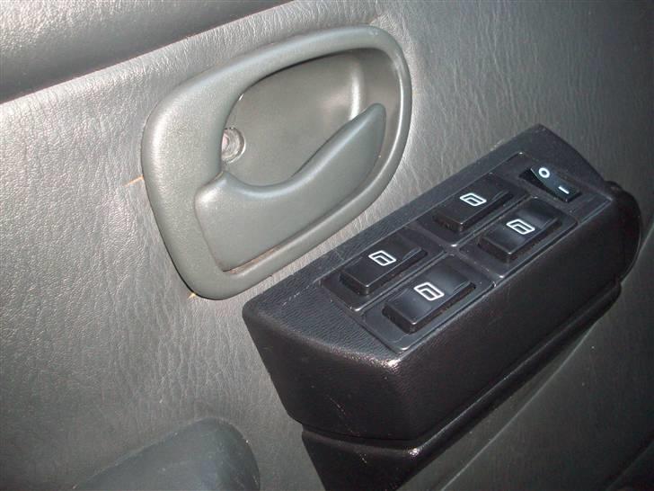 Hyundai accent *solgt* billede 16