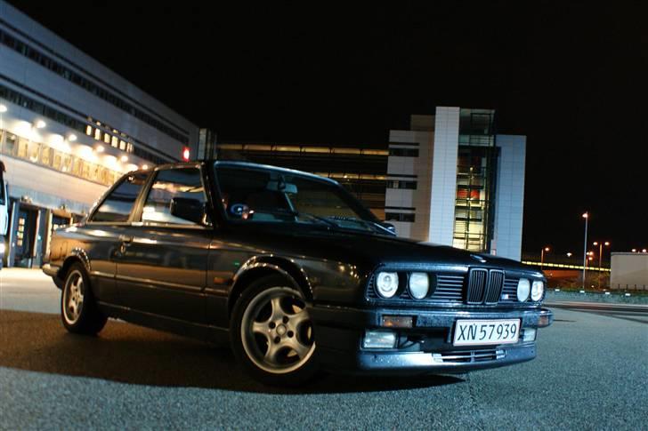 BMW e30 325i *SOLGT* billede 3