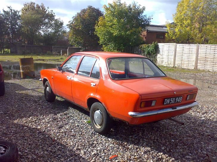 Opel kadett c 4 dørs"solgt" billede 4