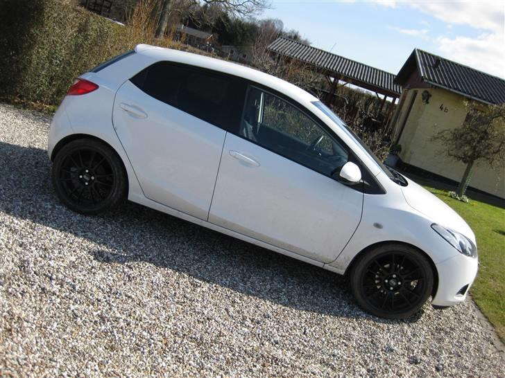 Mazda 2 1,5 solgt billede 2