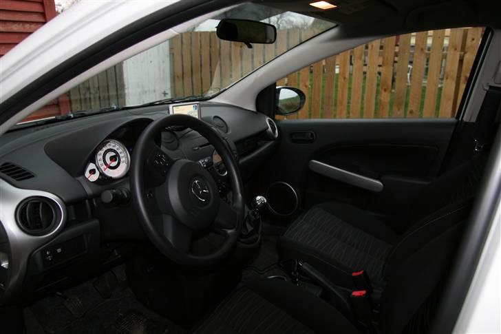 Mazda 2 1,5 solgt billede 5