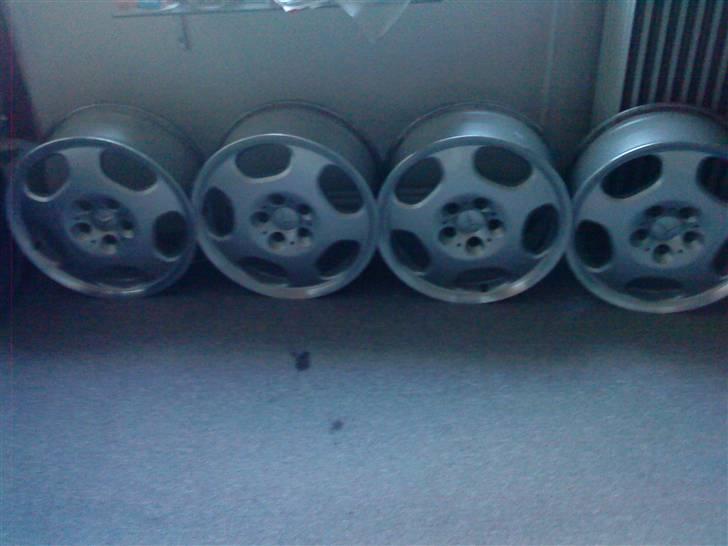 VW Golf 2 GTi Solgt - Sommerfælge der skal gøres klar her i vinterperioden .  billede 18