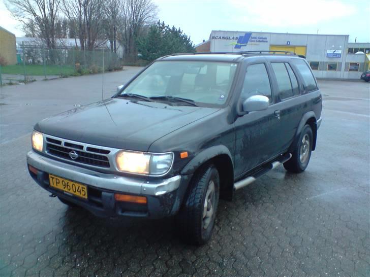Nissan Pathfinder SE 3.3L SOLGT> billede 3
