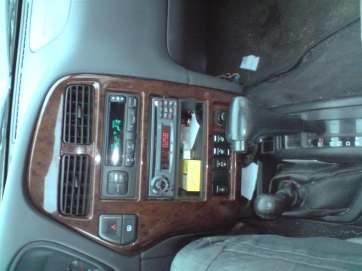 Nissan Pathfinder SE 3.3L SOLGT> billede 7