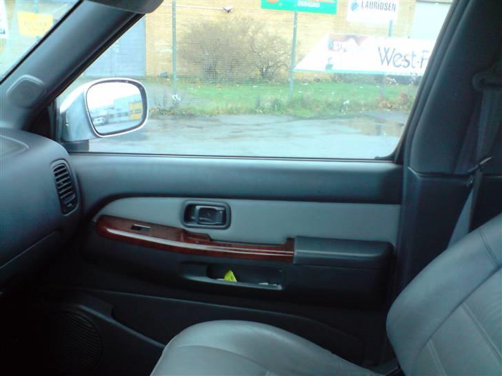 Nissan Pathfinder SE 3.3L SOLGT> billede 8