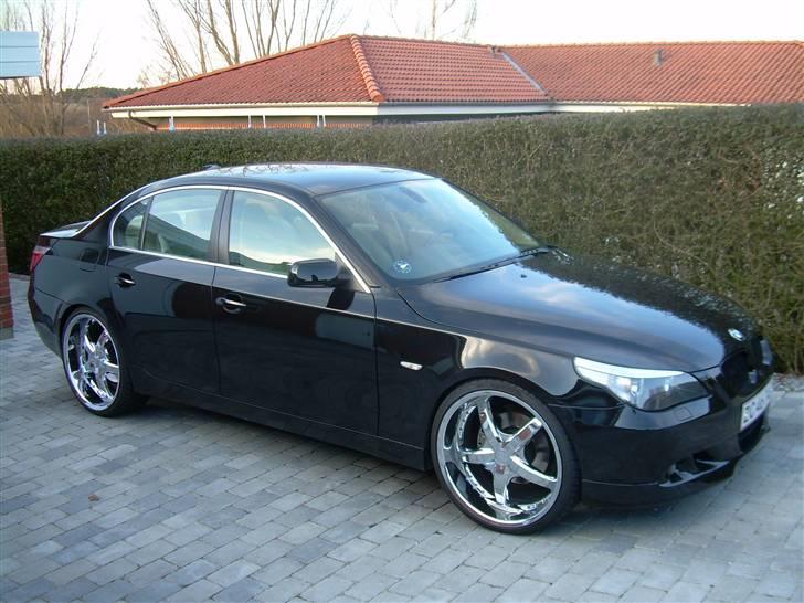 BMW E60  530i  22" SOLGT billede 1