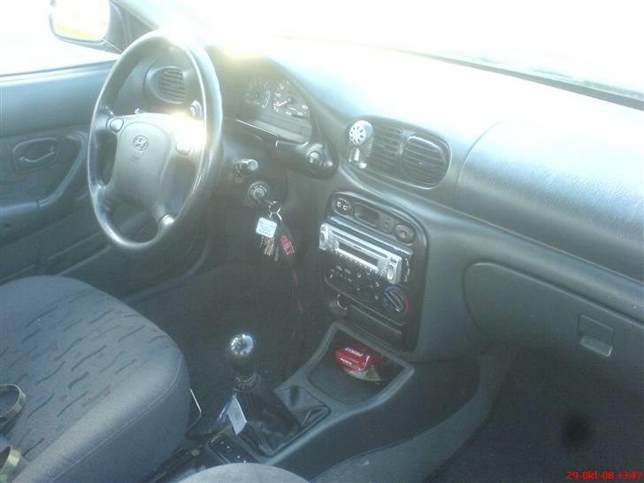 Hyundai Accent SOLGT billede 7