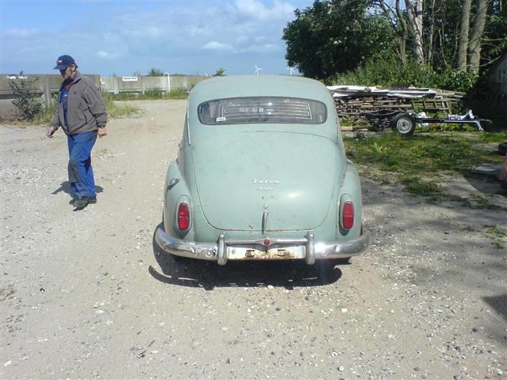 Volvo Pv 444  b16 - Mig mit projekt og til højre i billeder kan i se Chasiset af Morris 1000 billede 3