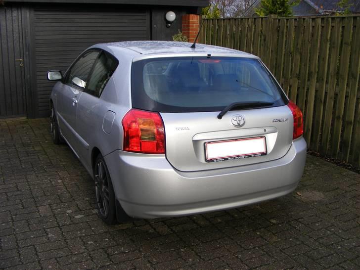 Toyota Corolla E12 1.4 VVTI billede 3