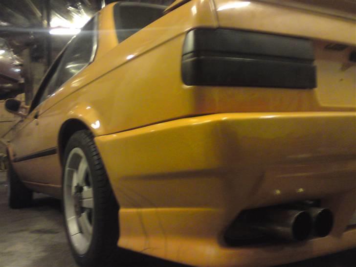 BMW 325i  SOLGT billede 3