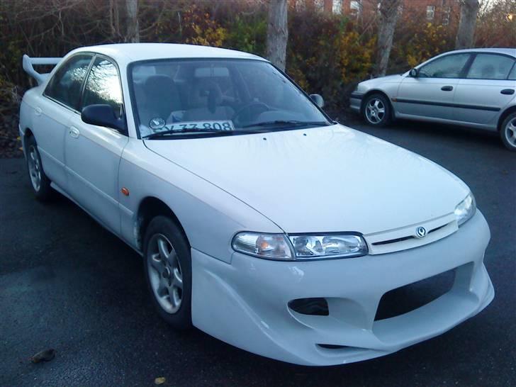 Mazda 626 GE Sedan billede 2