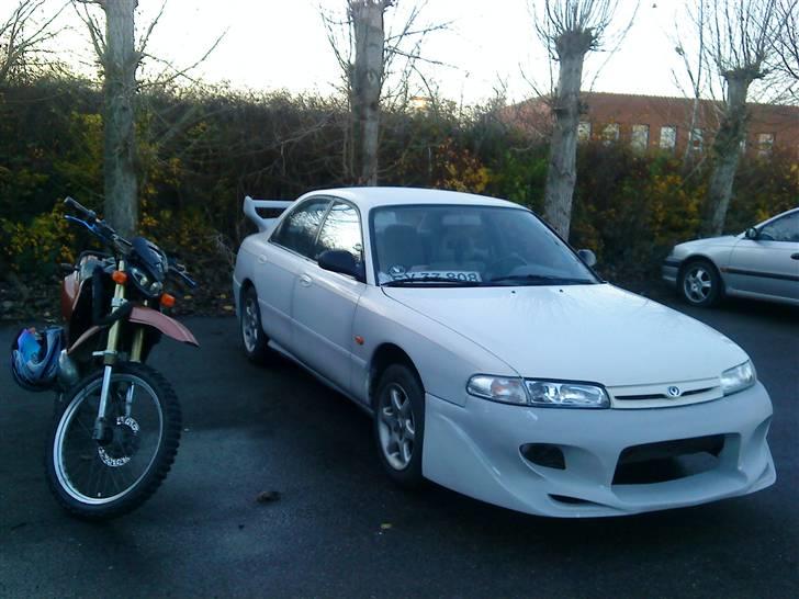 Mazda 626 GE Sedan billede 4