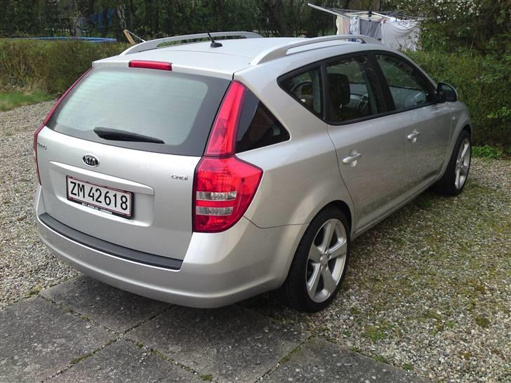 Kia Ceed SW Exclusive SOLGT - Billede hjemme fra gården hvor vi bor. billede 3