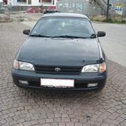 Toyota Carina E