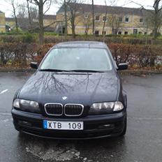 BMW 328I solgt